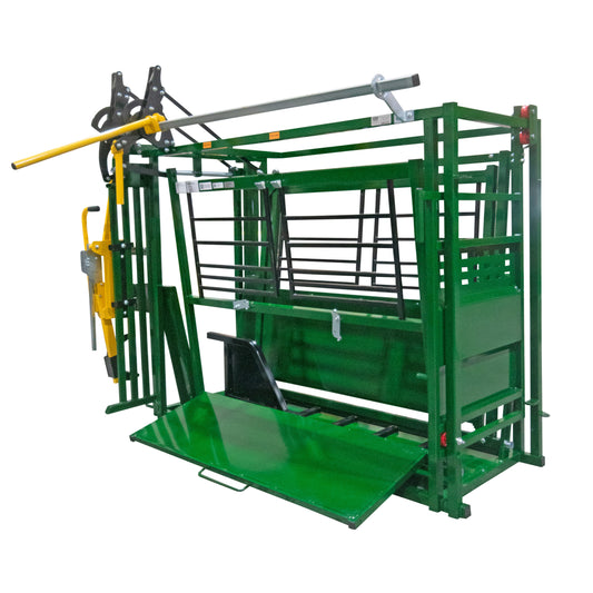 33 Easylock Series Cattle Working Chute c/w sternum bar and head holder